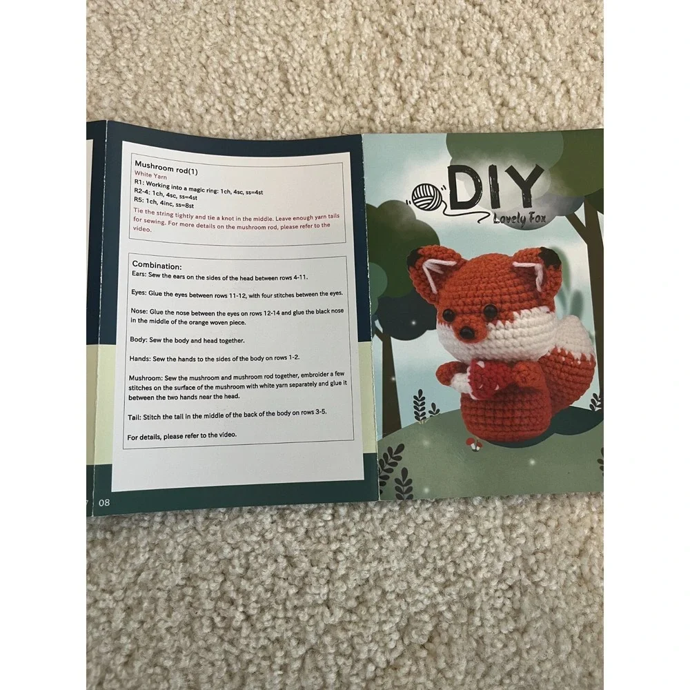 Beginner Crochet Kit: FOX Animal Amigurumi Yarn & Hook Set